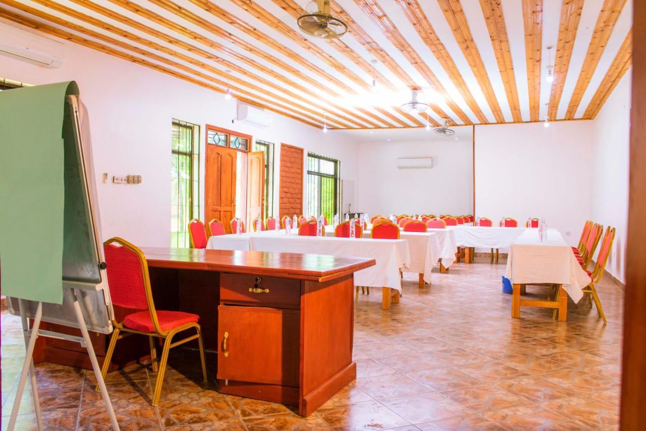 Mantis Lodge & Camping Site Morogoro Ngoại thất bức ảnh